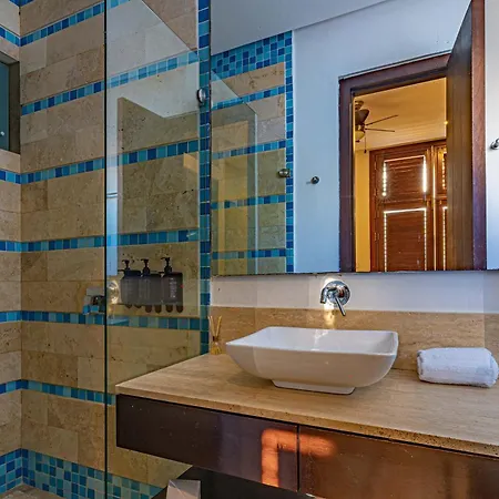 Сasa de vacaciones Dream With Pool & Jacuzzi In Ciudad Amurallada Cartagena